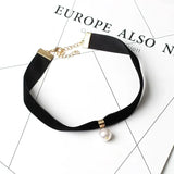 Collier Ras de Cou Noir Perle