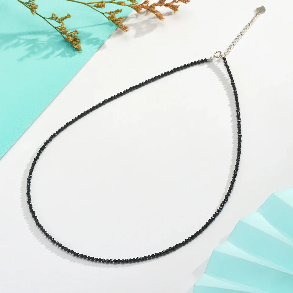 Collier Argent Petites Perle Résine Blanche