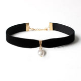 Collier Ras de Cou Noir Perle